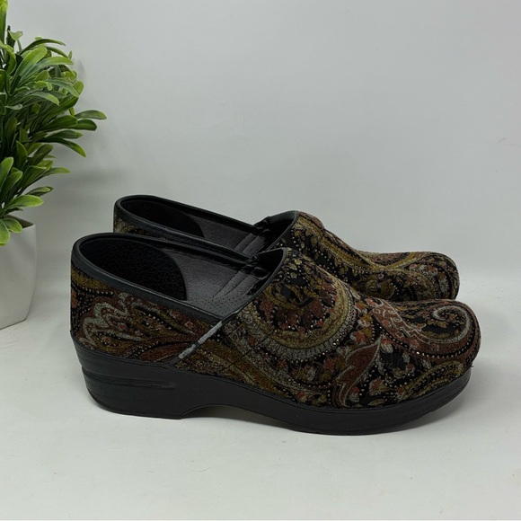 Dansko size 39 Velvet Paisley Vegan Clogs - Picture 3 of 14